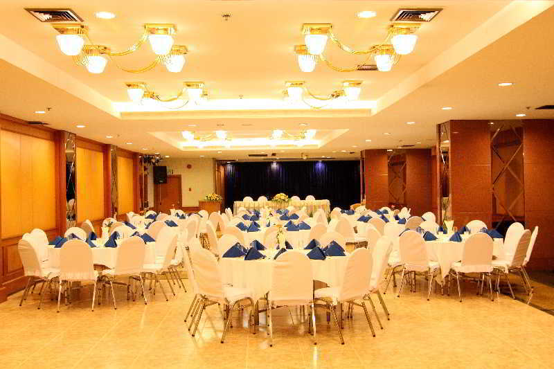 Grand Tower Inn Rama 6 Bangkok Exterior foto